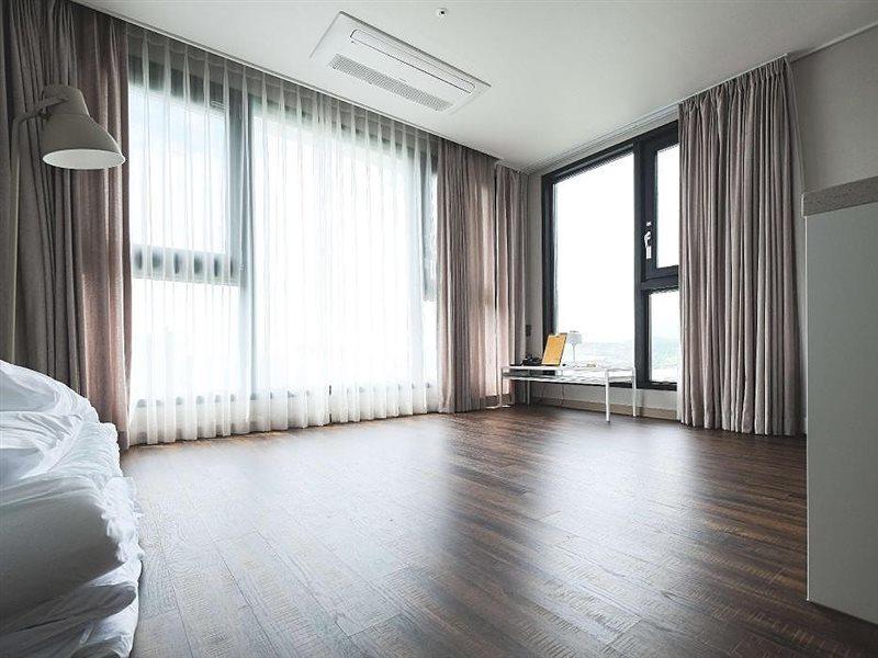 Hotel Seogwipean Seogwipo Eksteriør billede