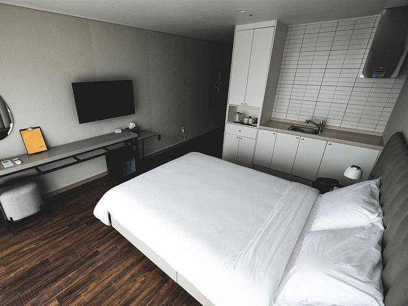 Hotel Seogwipean Seogwipo Eksteriør billede