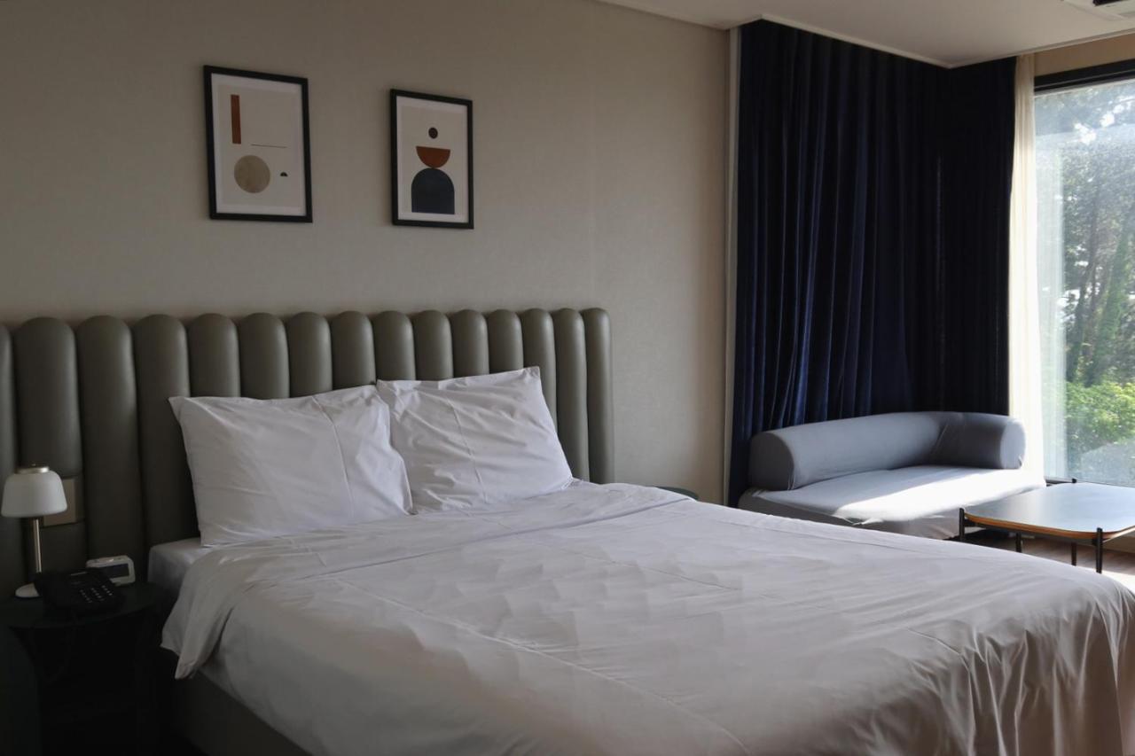 Hotel Seogwipean Seogwipo Eksteriør billede